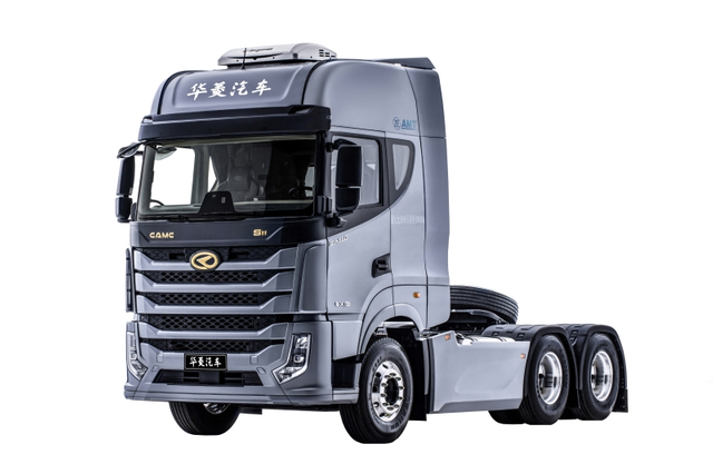 Freightliner សមត្ថភាពផ្ទុកធំ ឡានត្រាក់ទ័រស្វ័យប្រវត្តិ