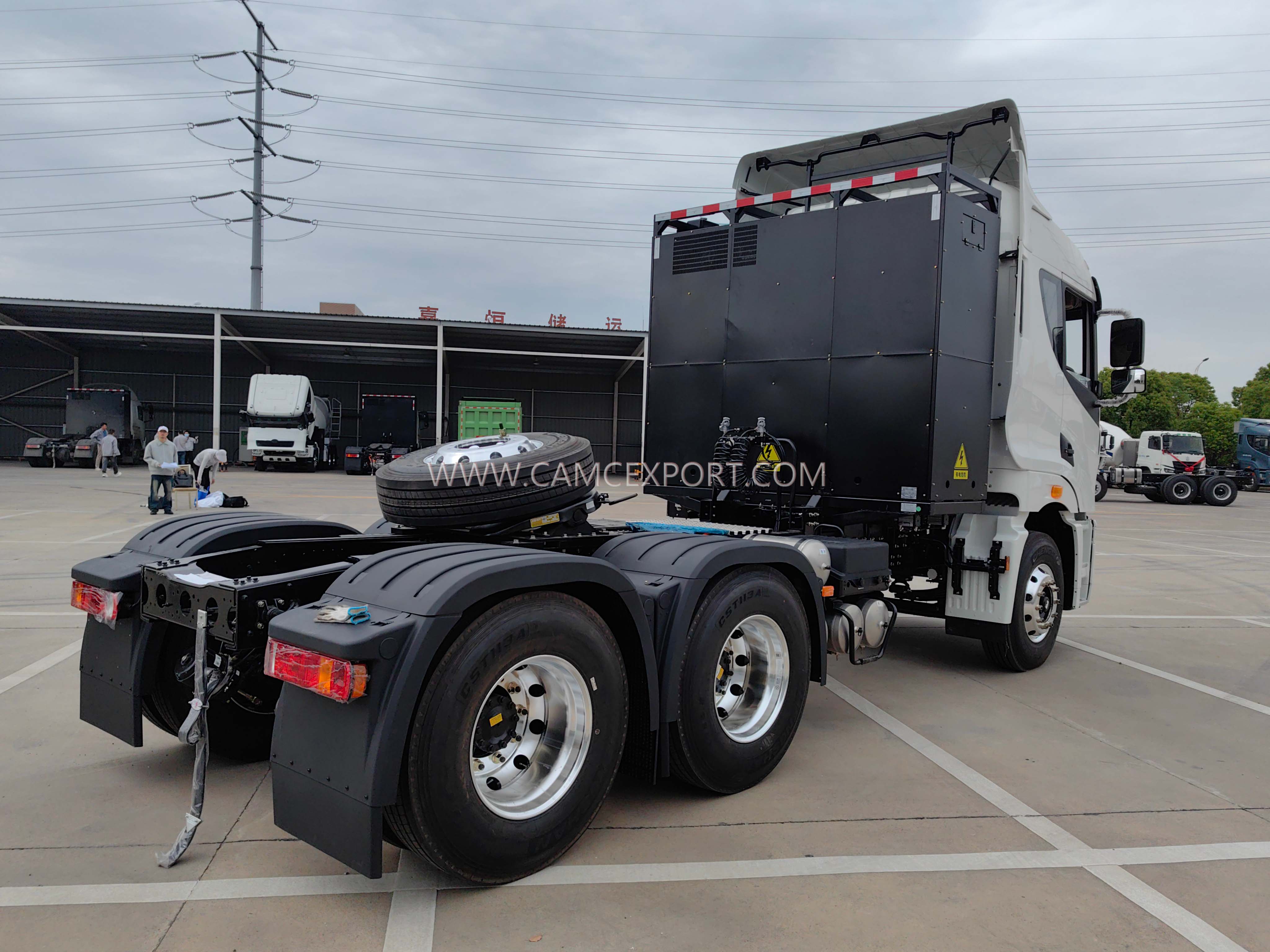 ត្រាក់ទ័រ H9 6x4