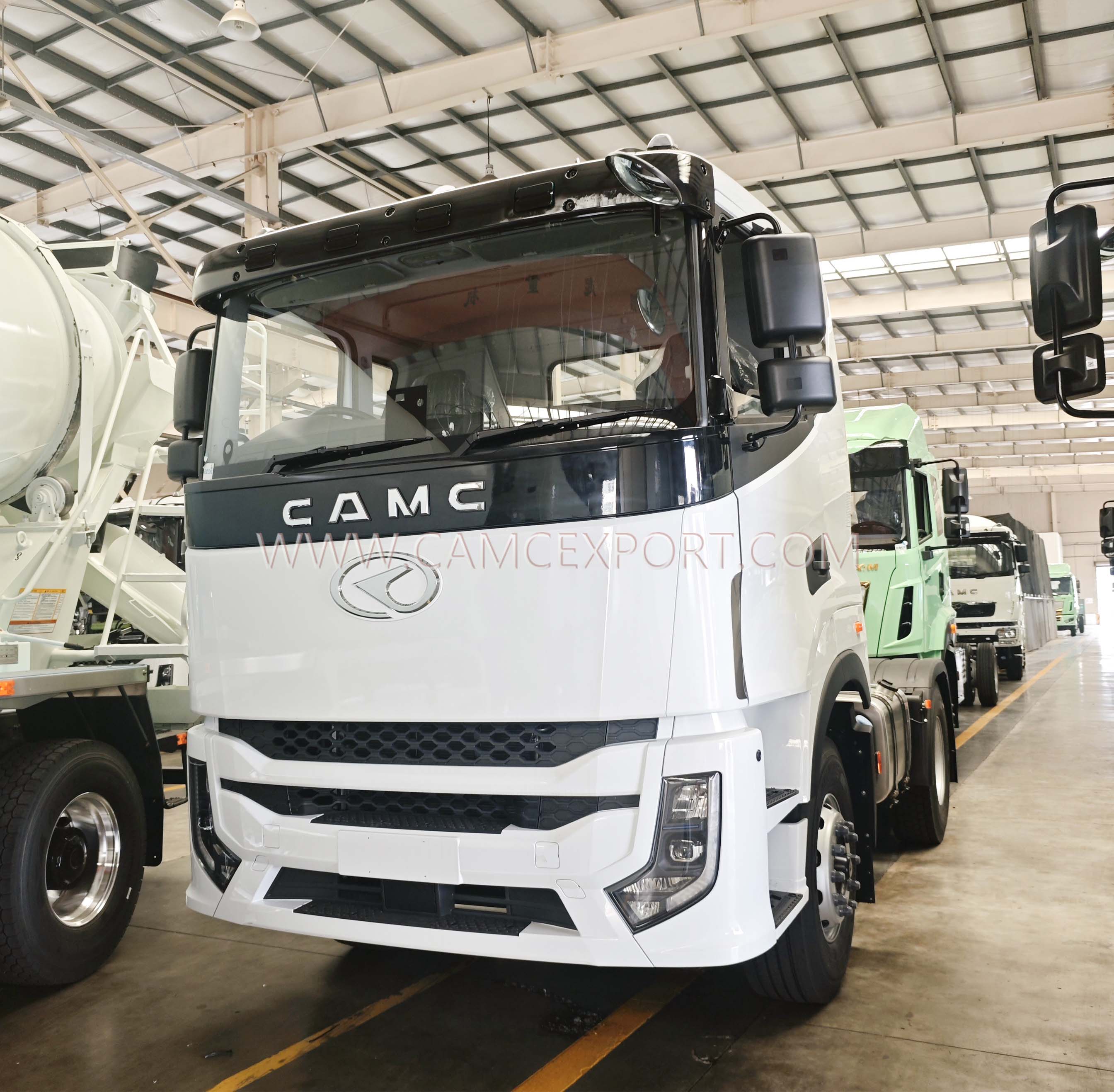  ឡានដឹកទំនិញធ្ងន់ 4 * 2